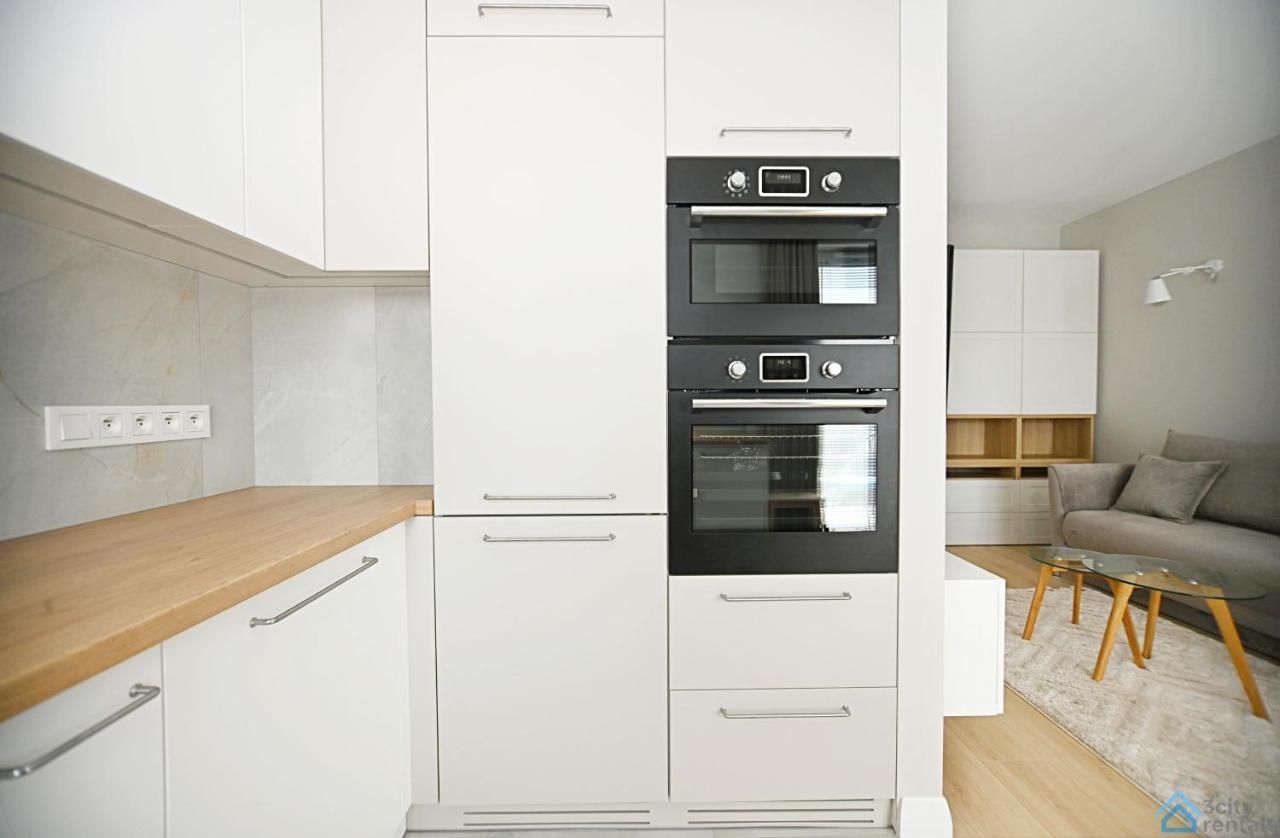 Beige 3City Apartment With Parking In Gdansk By Noclegi Renters Eksteriør bilde