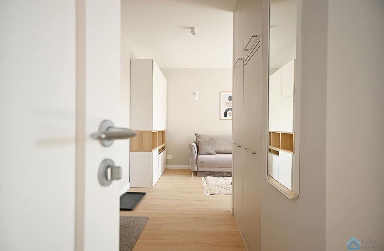 Beige 3City Apartment With Parking In Gdansk By Noclegi Renters Eksteriør bilde