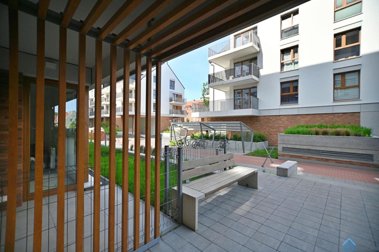 Beige 3City Apartment With Parking In Gdansk By Noclegi Renters Eksteriør bilde