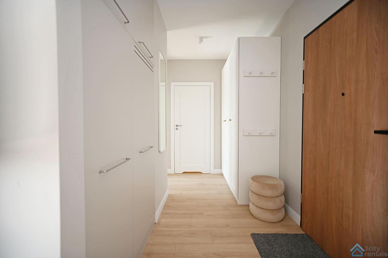 Beige 3City Apartment With Parking In Gdansk By Noclegi Renters Eksteriør bilde