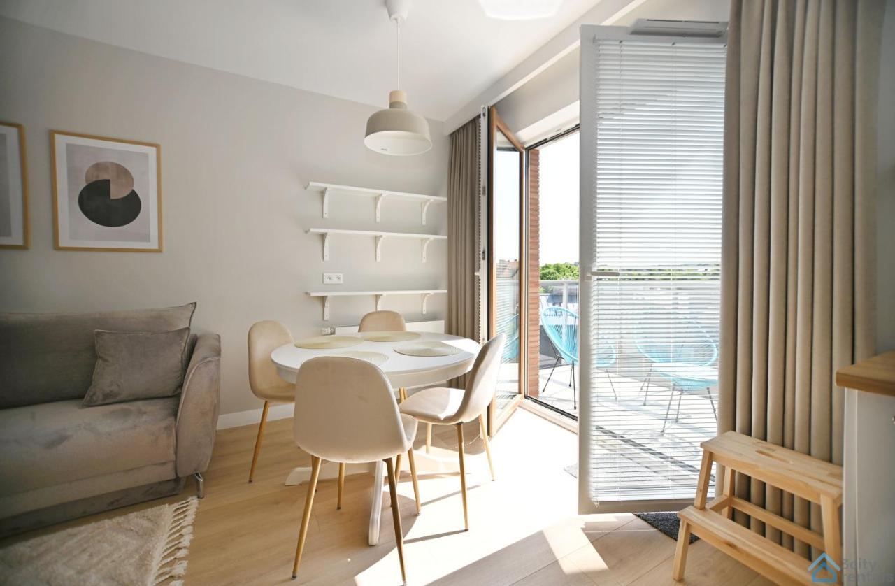 Beige 3City Apartment With Parking In Gdansk By Noclegi Renters Eksteriør bilde