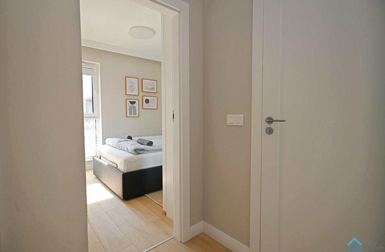 Beige 3City Apartment With Parking In Gdansk By Noclegi Renters Eksteriør bilde