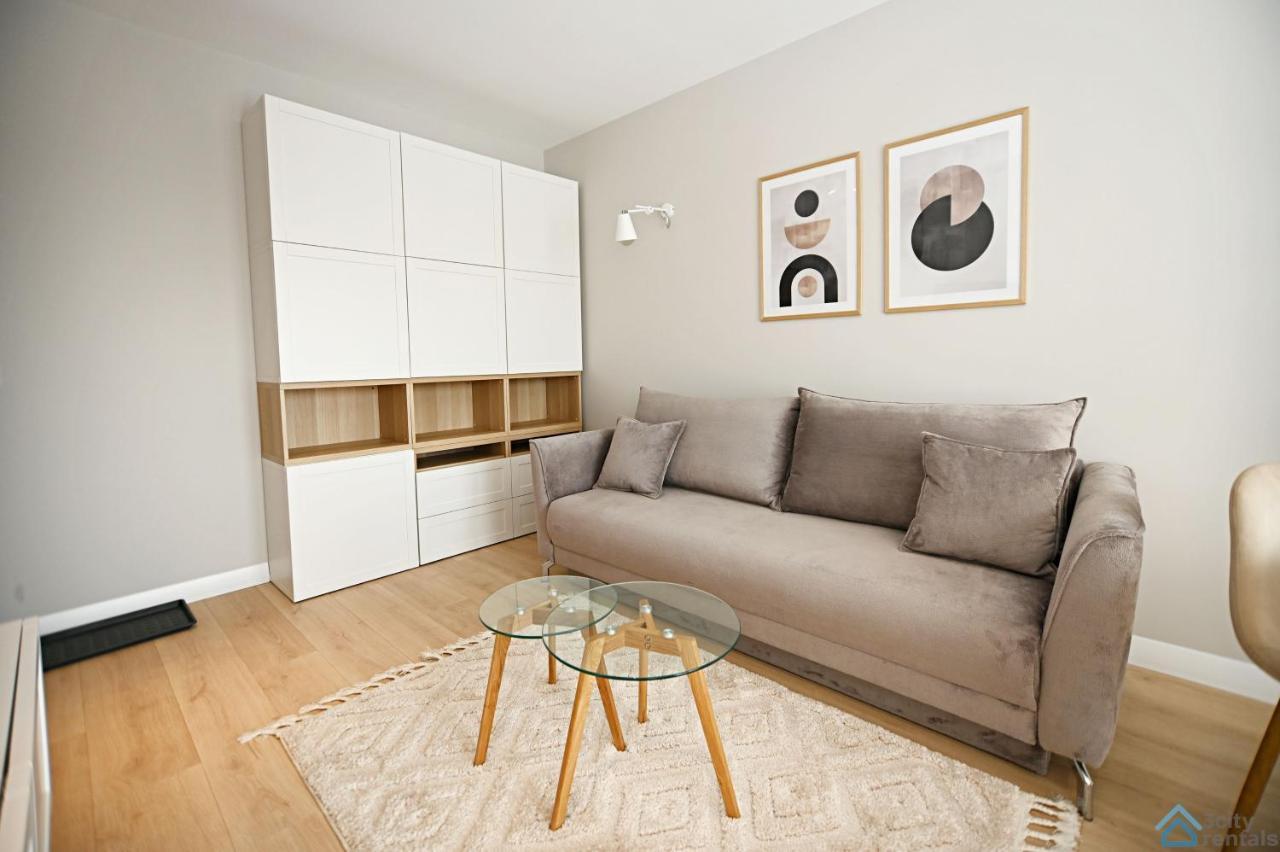 Beige 3City Apartment With Parking In Gdansk By Noclegi Renters Eksteriør bilde